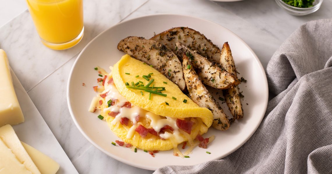 Turkey Bacon & Fontina Cheese Omelet